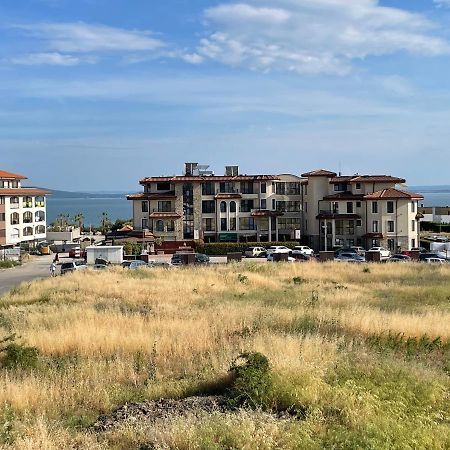 Appartement Апартамент В Сарафово à Burgas Extérieur photo